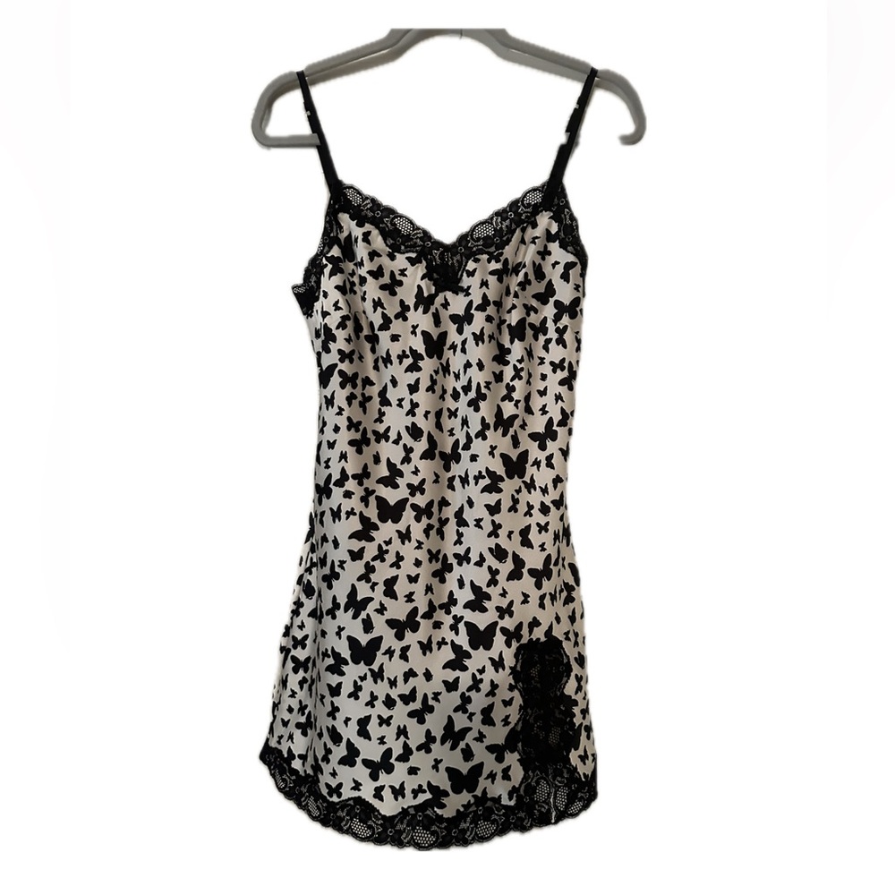 Victoria’s Secret Butterfly Print Nightgown, small, NWT
